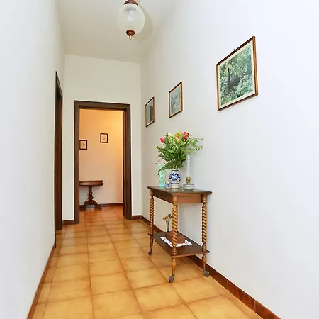 Izzhome Cozy Sunflowers Semesterbostad