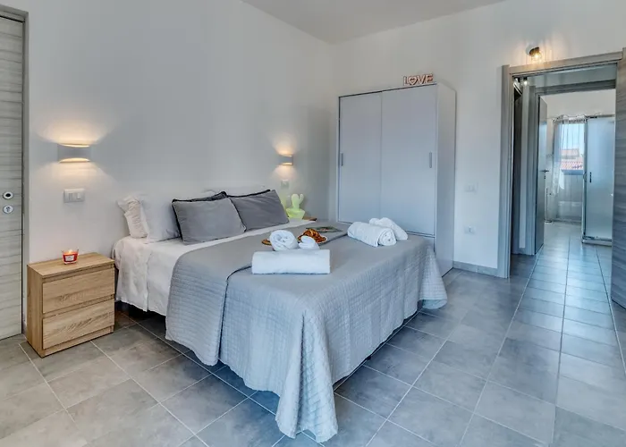 Ferienhaus Izzhome Cozy Sunflowers Pula